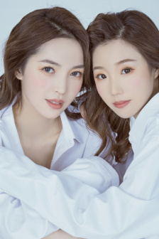 不知火舞与三个小孩